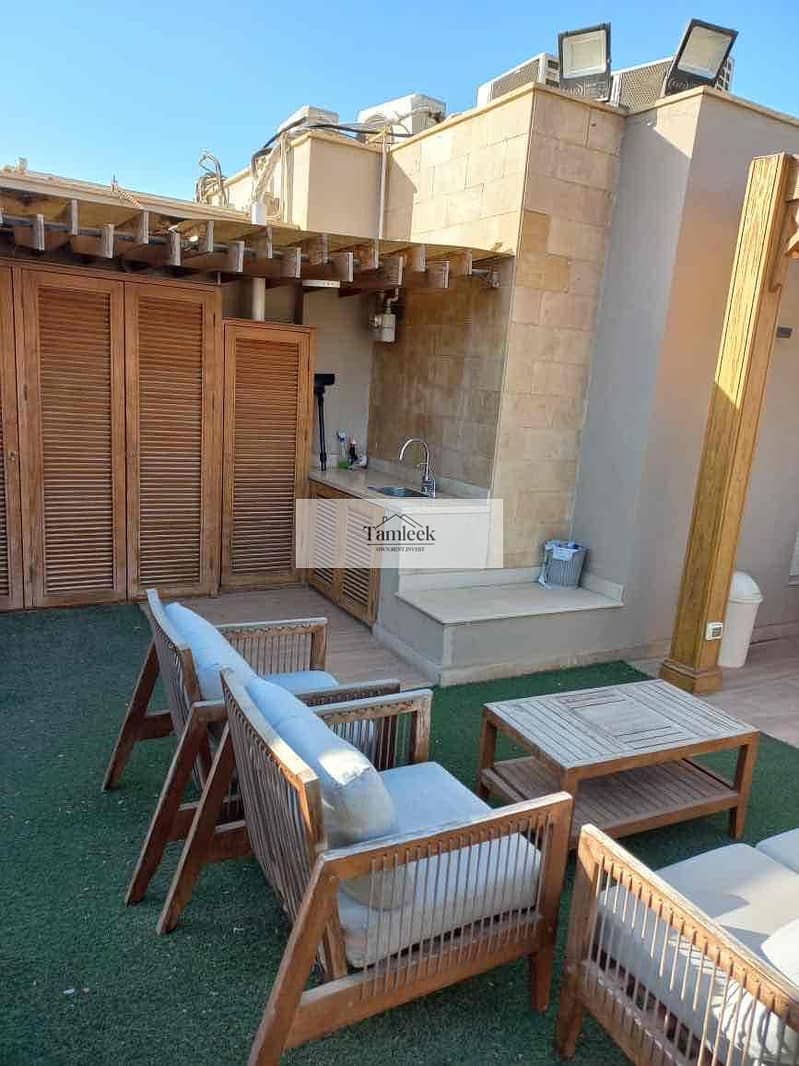 4 c73ee3aa-e650-4971-b09b-61e50125717b. jpg