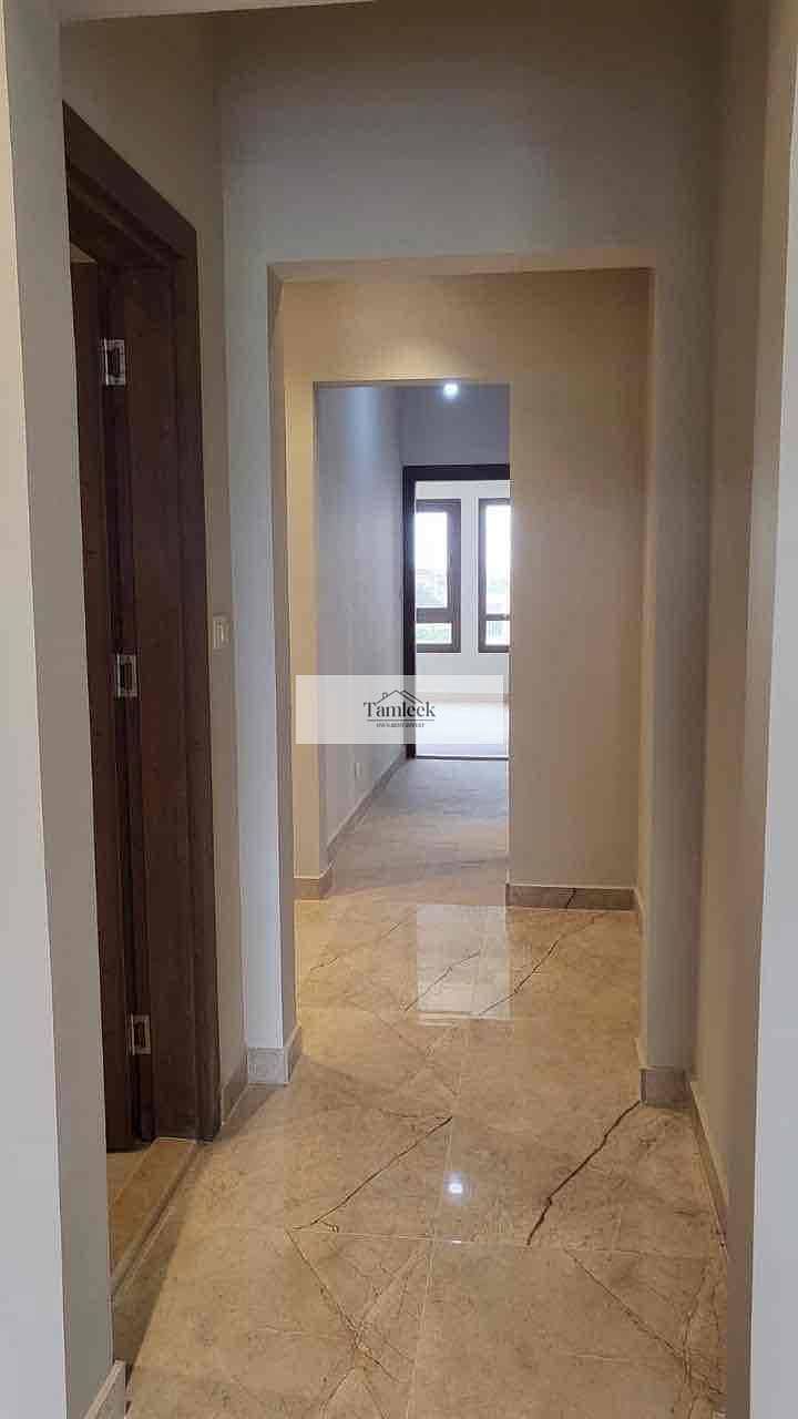 4 dfcbf908-67cf-4d3e-b5ce-f2ffb2c097ff. jpg