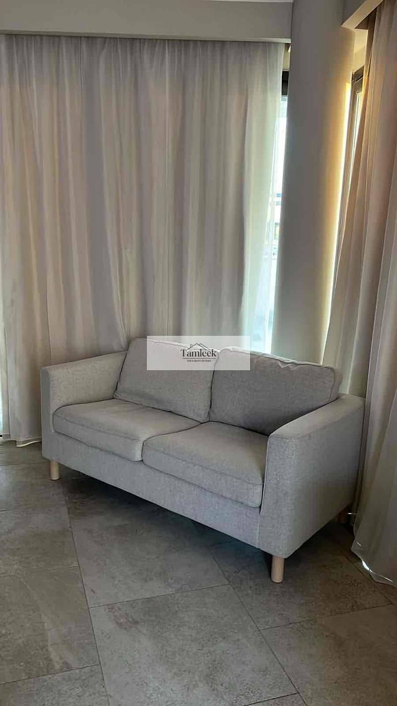 9 c476117a-55d3-4293-82c8-be83f400f006. jpg