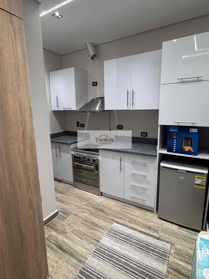 2 ad484bbd-8ec6-4094-9db5-66dba5fc38b2. jpg