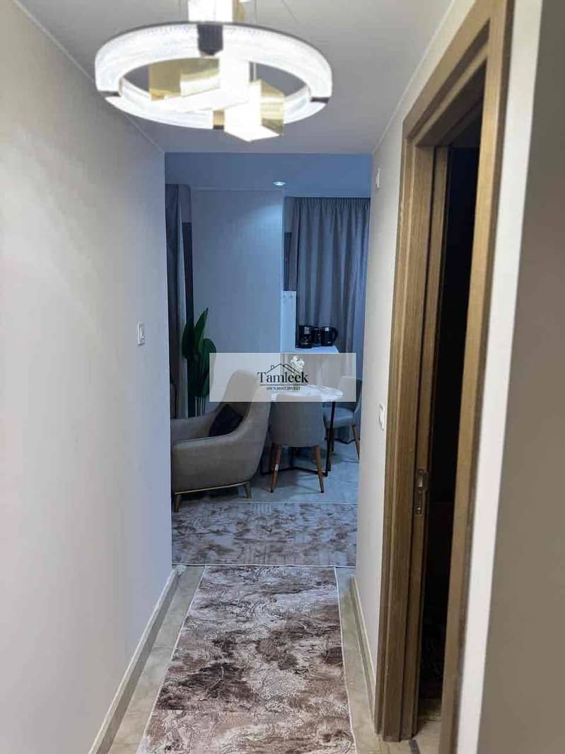 6 885f912d-6d26-405b-a137-28b07896c530. jpg