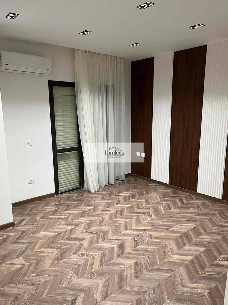 7 5717dae4-1d92-4574-bd51-4b382a5d947f. jpg