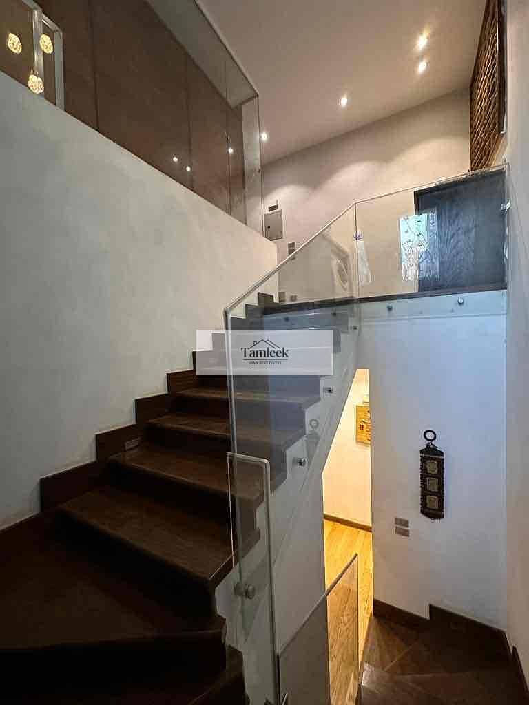 4 55fad409-37f0-404b-a36c-ff14a00026b6. jpg