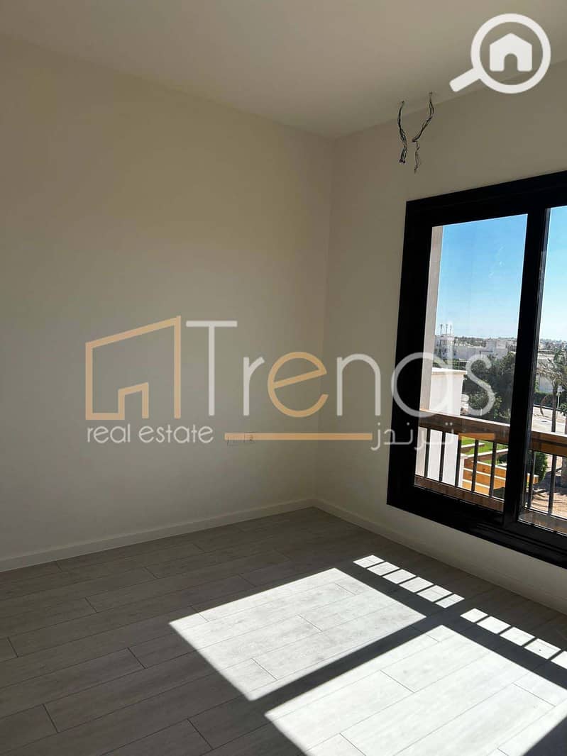 8 WhatsApp Image 2025-10-30 at 1.35. 49 PM (1). jpg