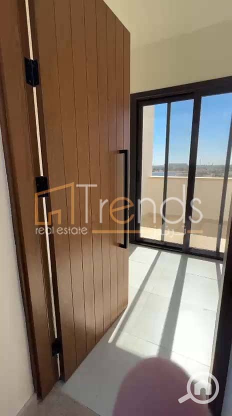 11 WhatsApp Video 2025-10-30 at 1.35. 31 PM. jpg