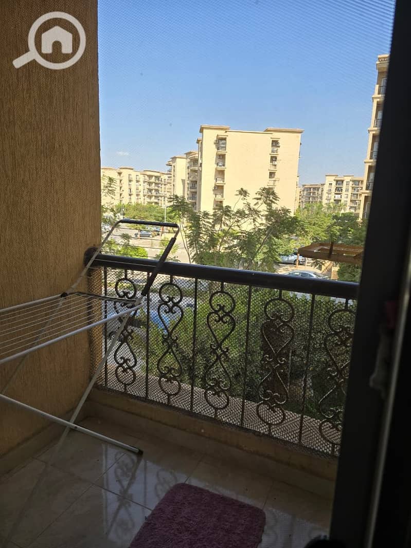 8 96e6c92e-8d7f-4324-97bb-7f9df6c70420. jpeg