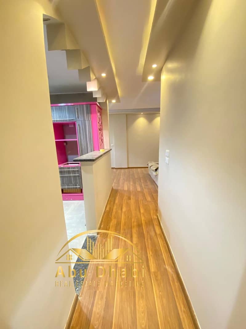 5 5f7b01e8-736e-4d24-b35f-66bfeb851909. jpg