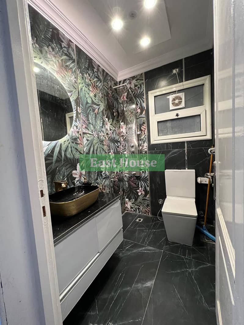 10 8051a43c-6fa7-4ec0-9f4e-228efe1f4416. jpeg