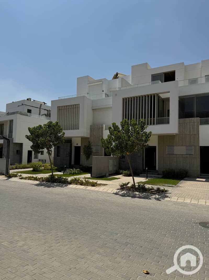 8 WhatsApp Image 2025-10-12 at 1.35. 28 PM (3). jpeg