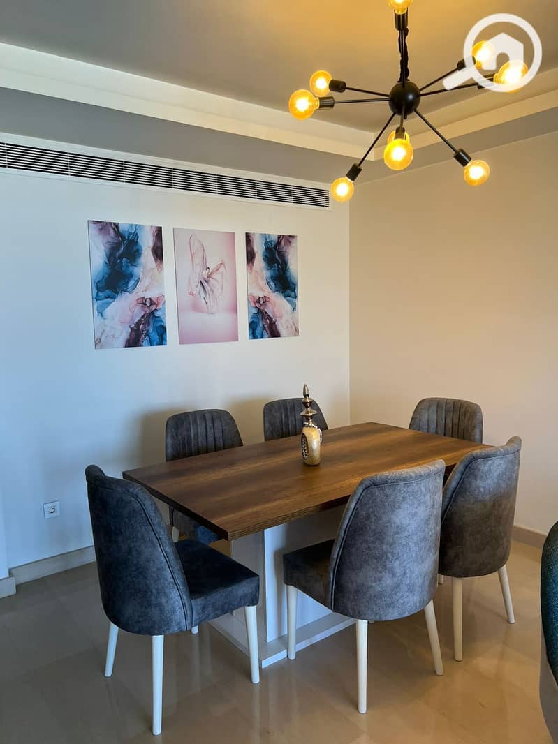 2 WhatsApp Image 2025-11-04 at 17.58. 15 (1). jpeg