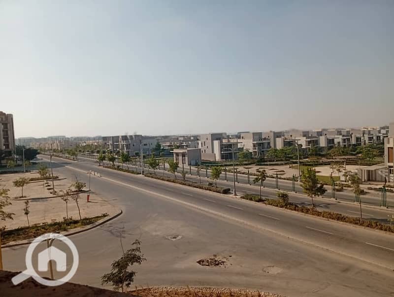 4 WhatsApp Image 2025-11-05 at 15.04. 56_cef71874. jpg