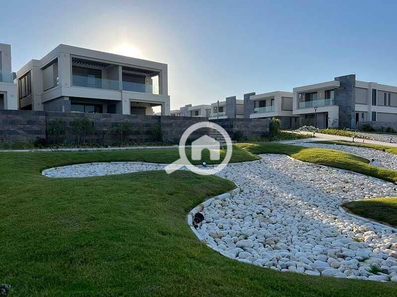 3 WhatsApp Image 2025-11-05 at 14.43. 13 (2). jpeg