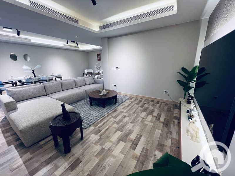 8 WhatsApp Image 2025-11-05 at 11.55. 29 AM. jpeg