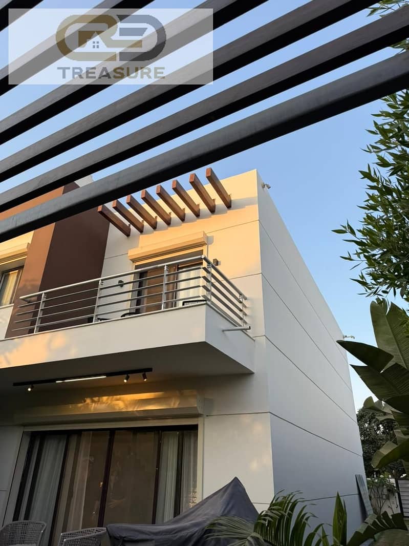 10 WhatsApp Image 2025-11-05 at 11.21. 50 AM. jpeg