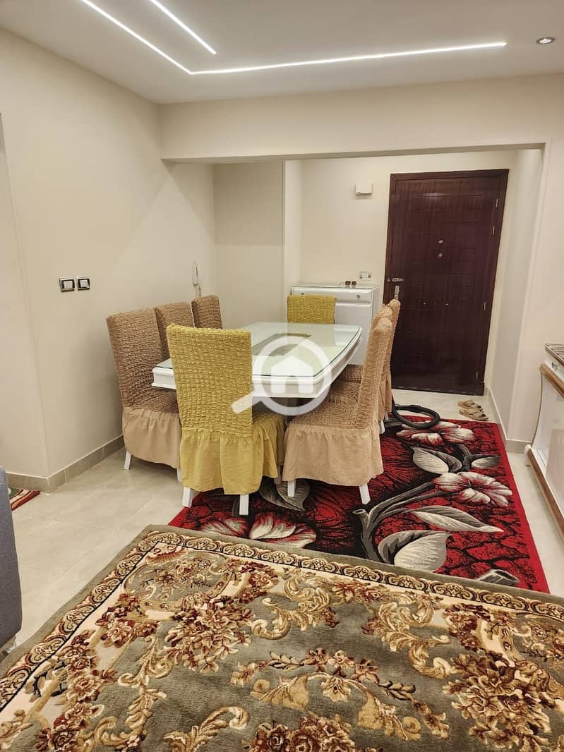 3 3270de10-9c6f-4e8c-9346-19f71e45e7ea. jpeg