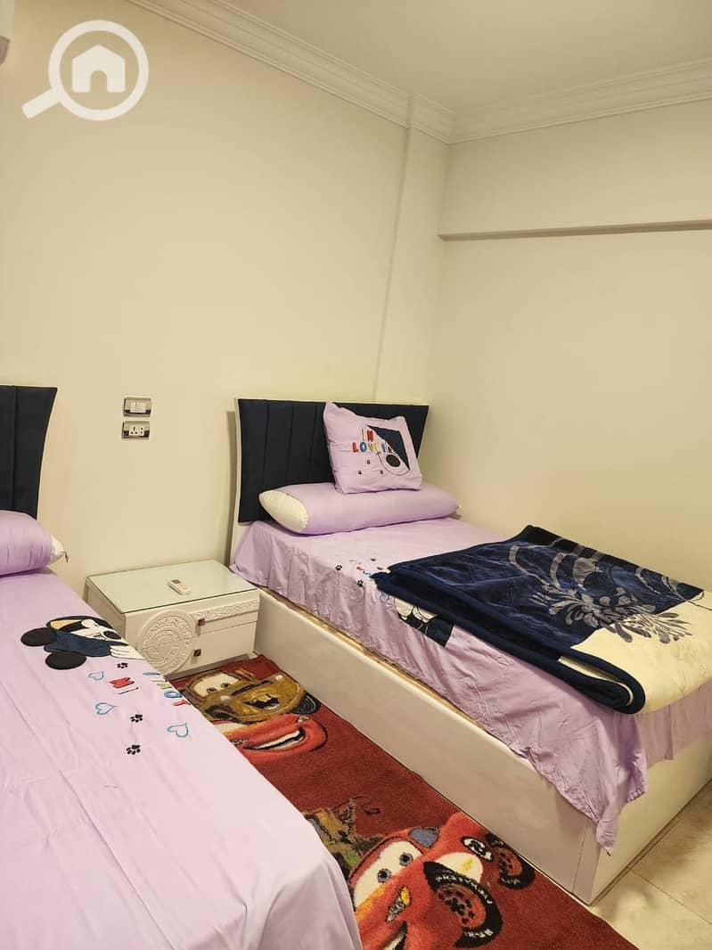 4 2b6d4400-e2b4-4a45-b204-8926a8261067. jpeg