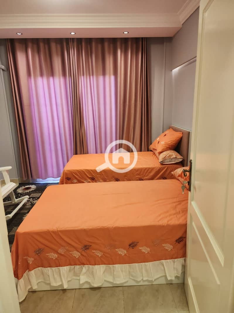 6 4c01751b-4c2b-4b4f-84f8-5f3ca78c0ee8. jpeg