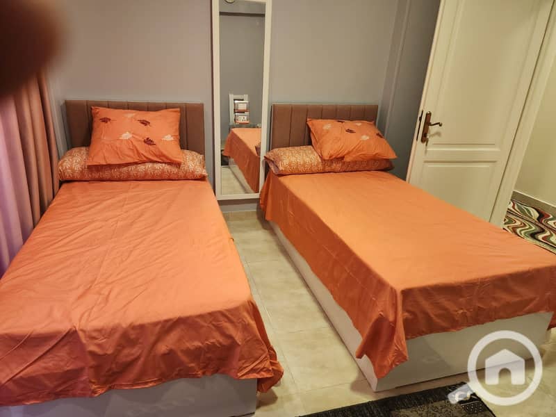 13 ef9e3a5c-eb89-4bac-879b-3abd136a53b7. jpeg