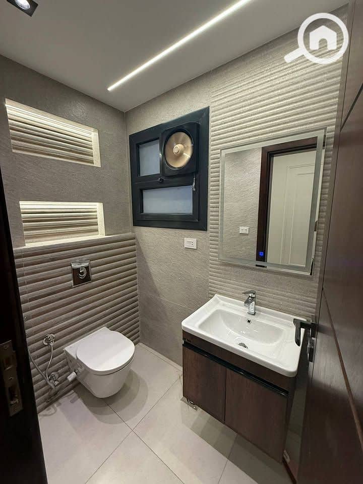 7 557650716_122200249208291378_4432726081505590715_n. jpg