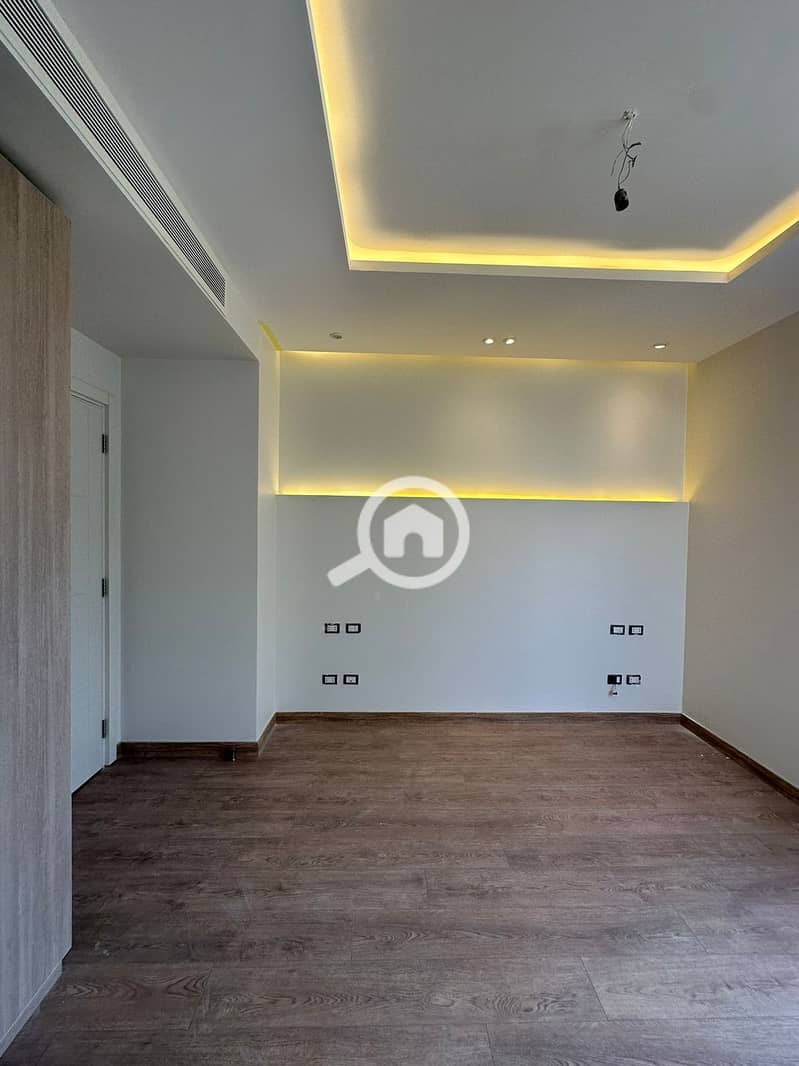 3 7ecf004b-d1bb-42af-b0ca-7228f37fc5f5. jpeg