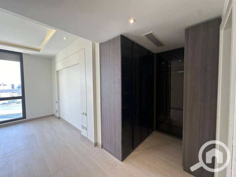 26 14a53d35-74ac-42ef-bdd4-e48cb532fcba. jpeg