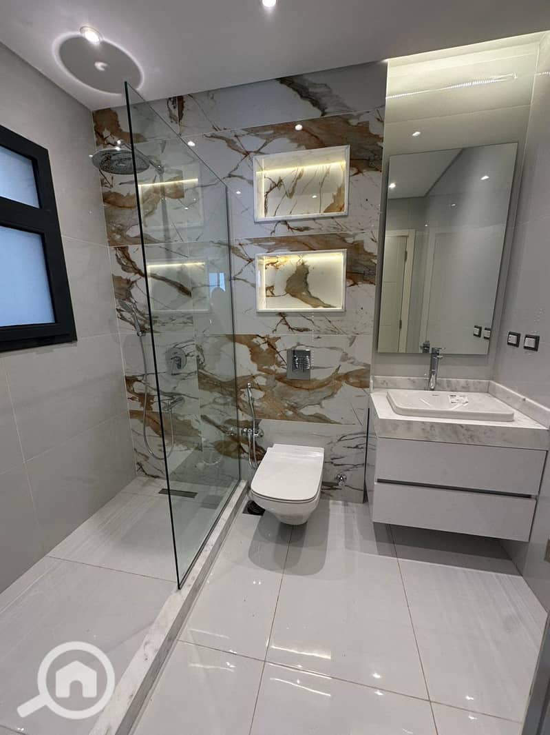 29 e4251938-0ce8-4825-9ed2-8002aaabfe59. jpeg