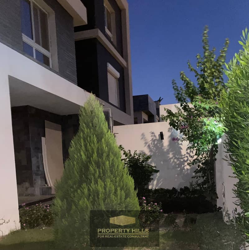 2 38b4cb18-685f-4846-8ac4-b11d49ccb4a3. jpg