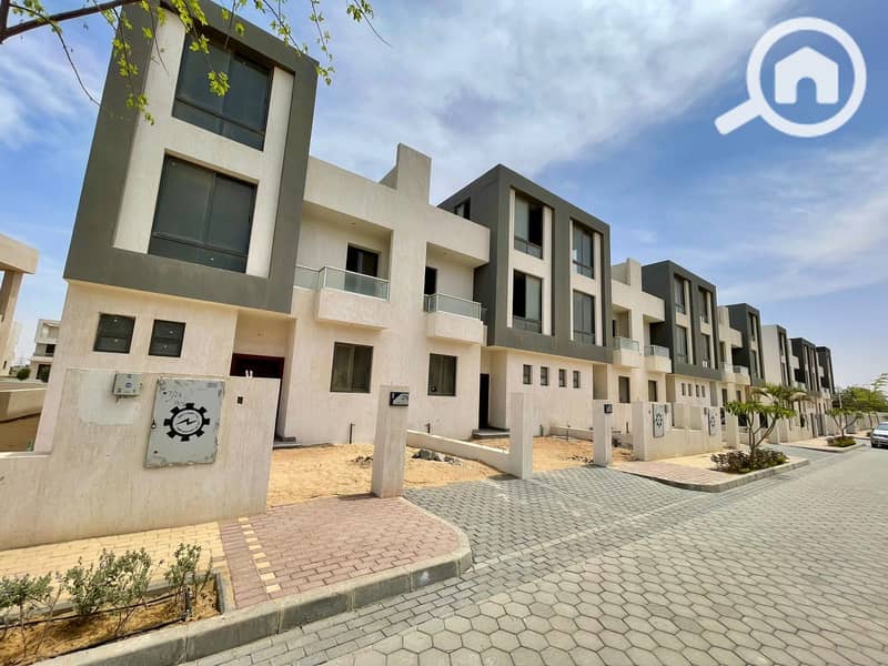 10 WhatsApp Image 2025-10-20 at 5.12. 50 PM. jpeg