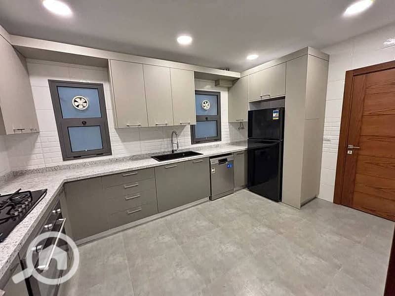 9 554686753_1120960046820923_4968001447585881911_n. jpg