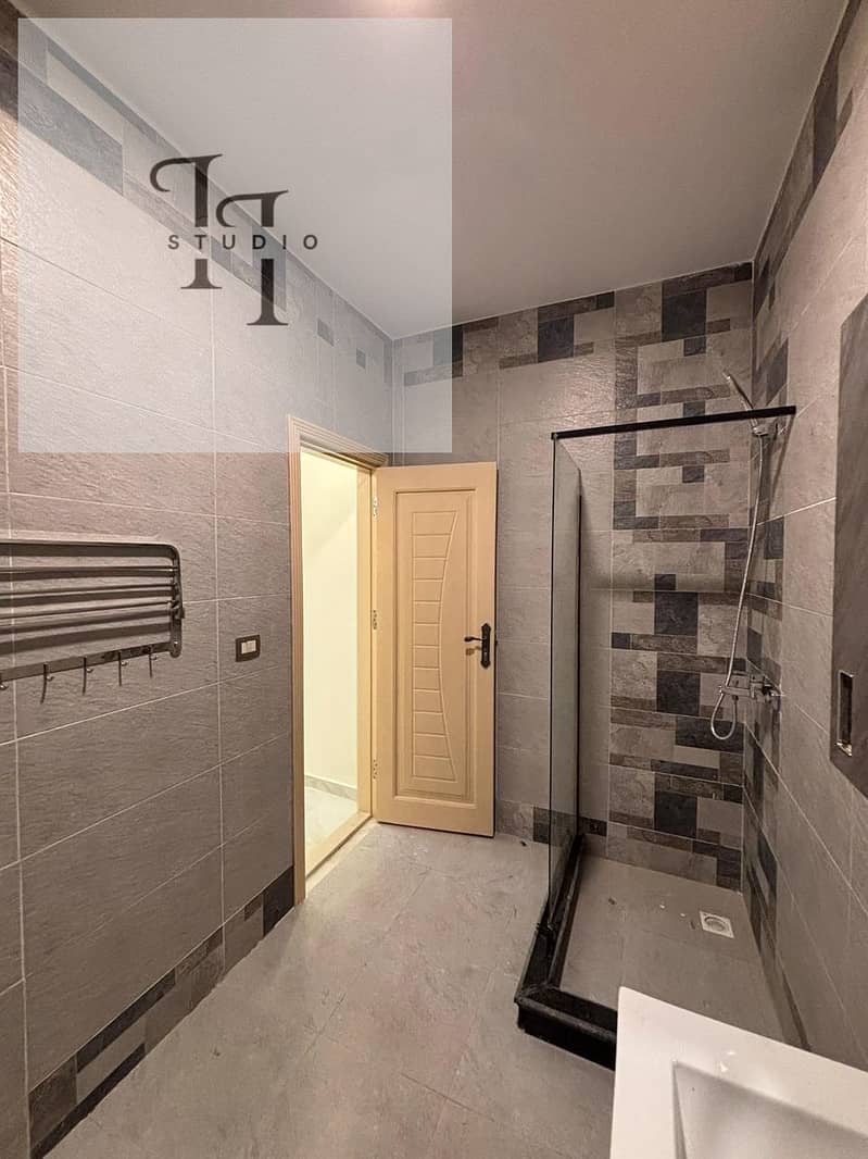 16 WhatsApp Image 2025-11-05 at 1.19. 06 PM (2). jpeg