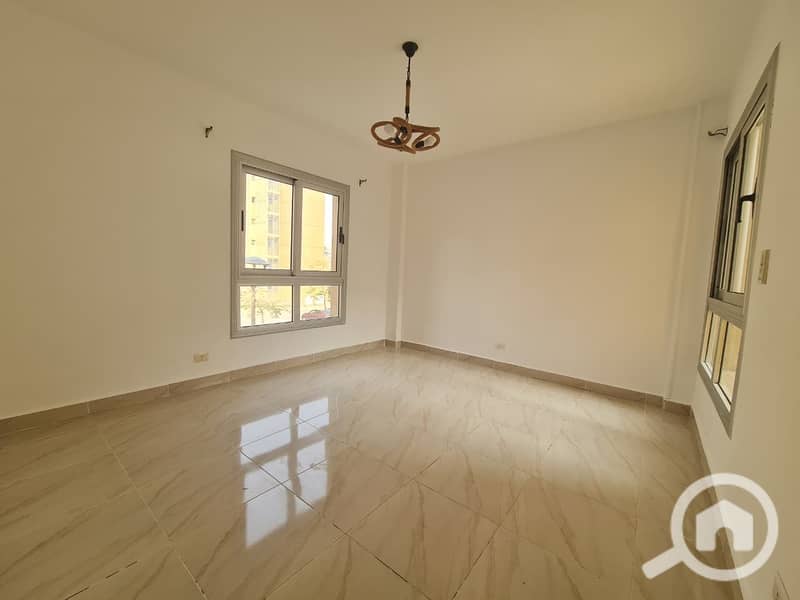 6 WhatsApp Image 2025-11-05 at 12.57. 33_e6d51809. jpg