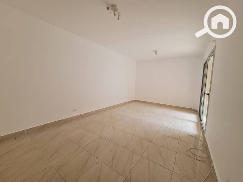 7 WhatsApp Image 2025-11-05 at 12.57. 42_3a9c1058. jpg