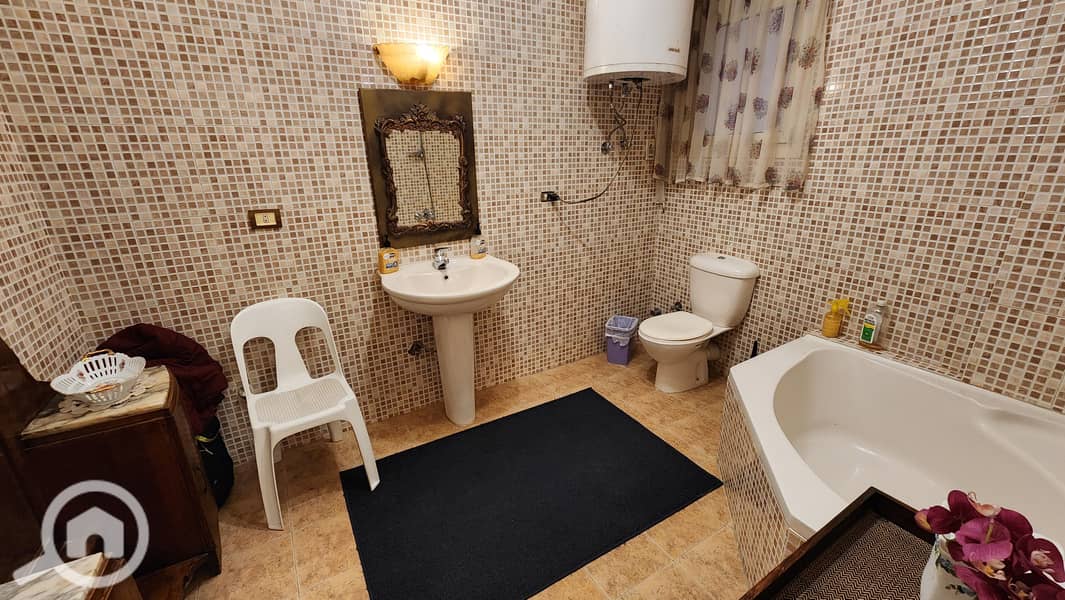 6 20250322_165400. jpg