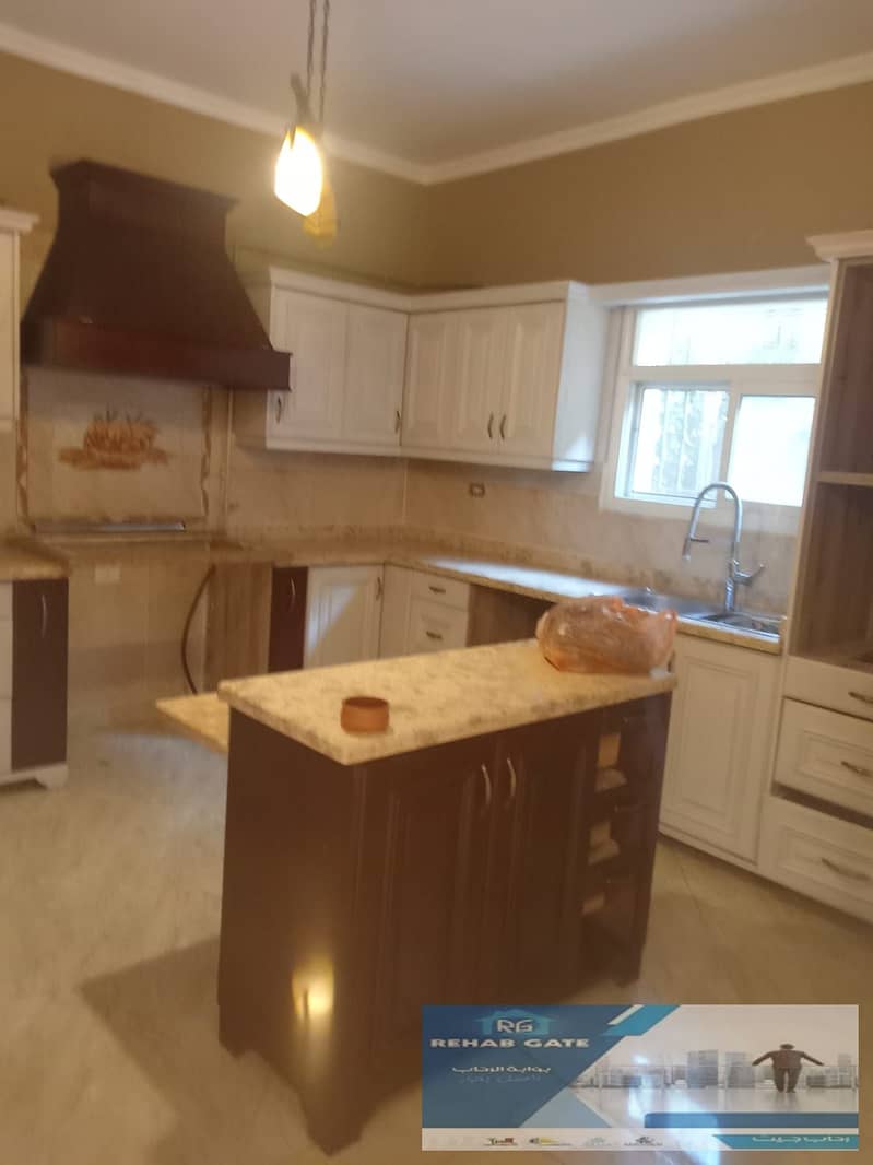 10 b30f5ec4-f58f-412f-a919-93a25687efb5. jpg