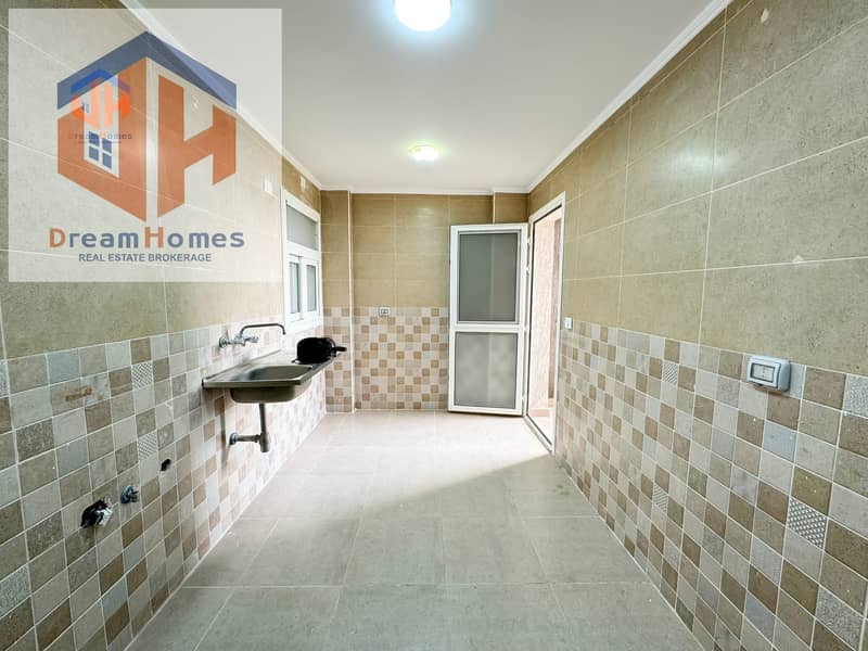 8 559635490_1264524632383330_5696620958787156236_n. jpg