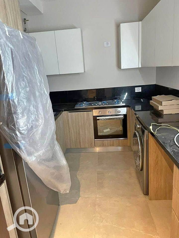 27 ec651596-7974-4512-af5b-bd35df42f720. jpg