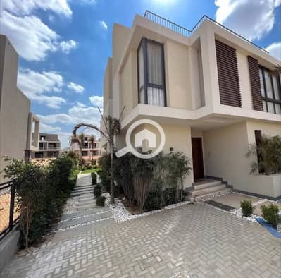 توين هاوس 6 غرف نوم للبيع في 6 أكتوبر، الجيزة - WhatsApp Image 2025-11-05 at 15.35. 30_32fbf2c8. jpg