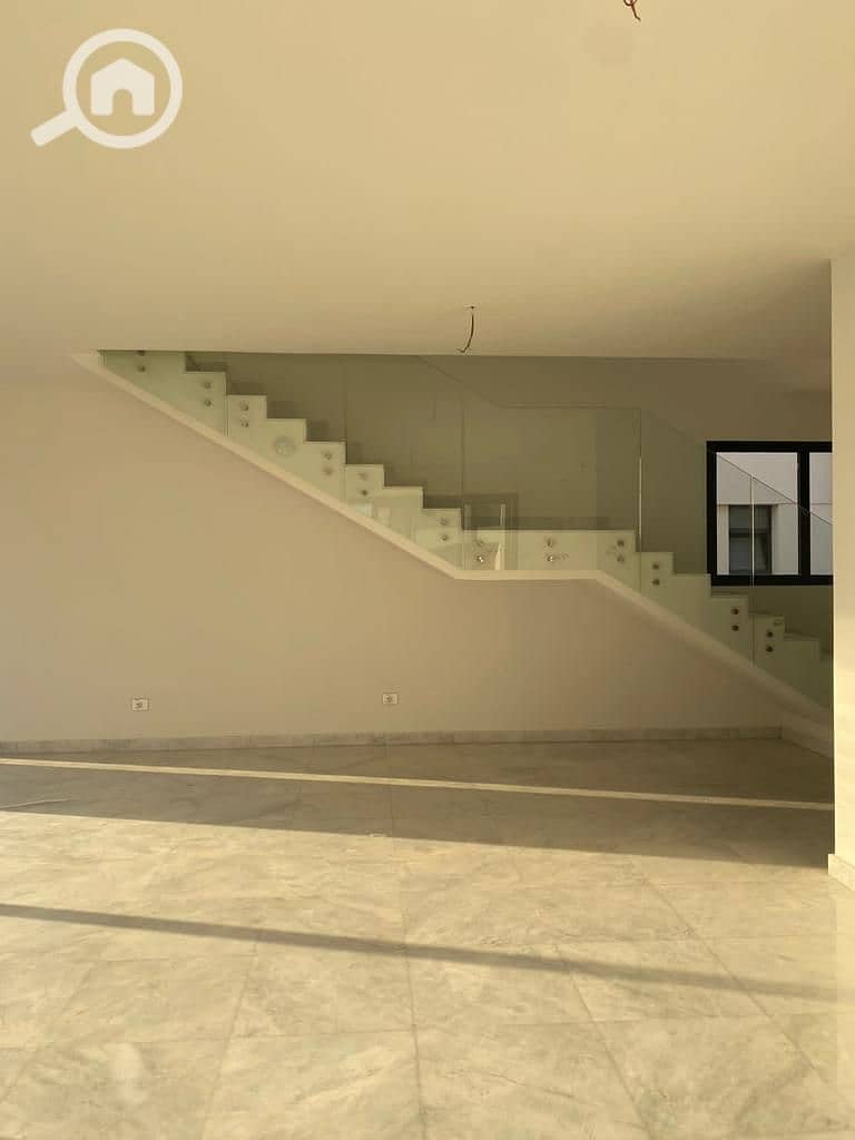 8 7478d825-6fc1-4f22-aea9-b286b2b470c0. jpg