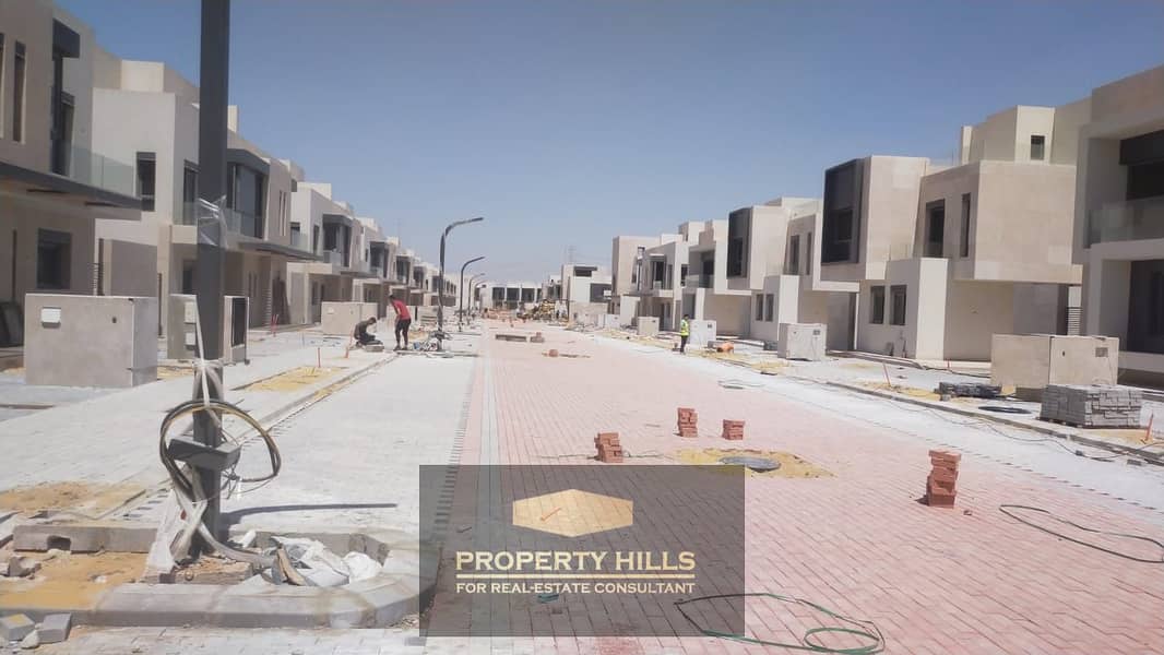 10 fdff3d2f-493c-42e6-a43e-06bc9406ae9a. jpg