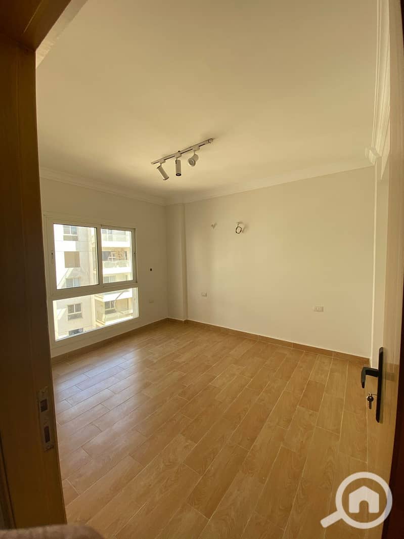 6 WhatsApp Image 2025-08-13 at 13.34. 00_d9336133. jpg