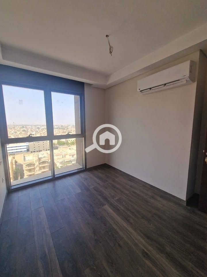 4 rrrrrrrrrrrrrrrrrr. jpg