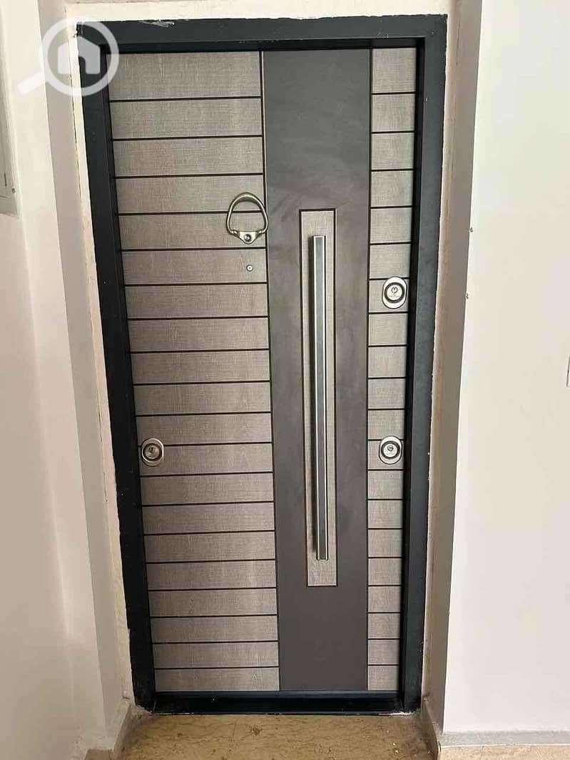 9 15b3abff-d312-48ae-9e94-cade86d448a2. jpg