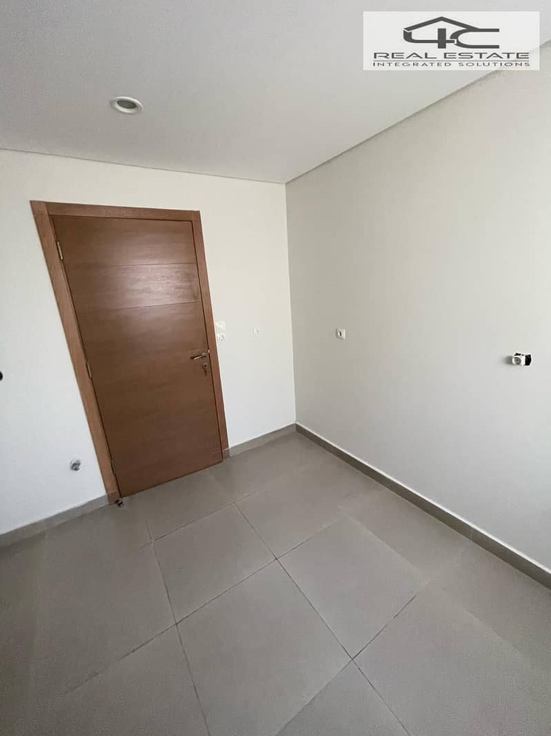 12 WhatsApp Image 2025-11-02 at 12.03. 39 PM (5). jpeg