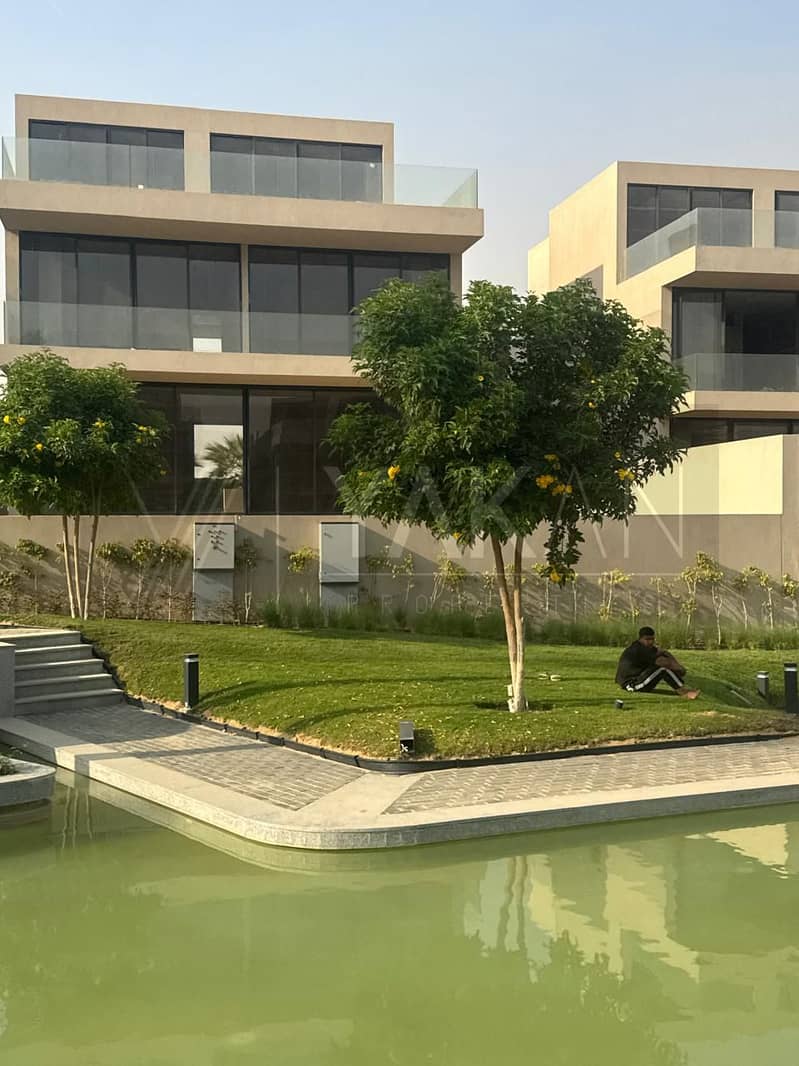 16 WhatsApp Image 2025-11-04 at 15.27. 02. jpeg