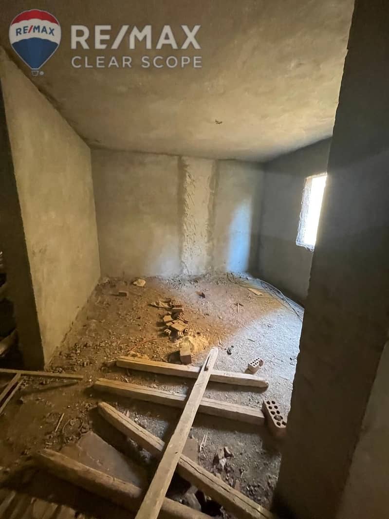 15 d3c204ea-2a62-4d38-afa6-8b1f884b6465. jpg