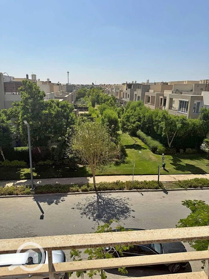 8 571744686_1859488534669573_2010413903051676975_n. jpg