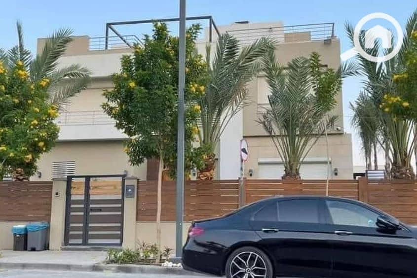 3 {B5A95FDB-1CCB-4665-B4E5-44B377D7B3DC}. png