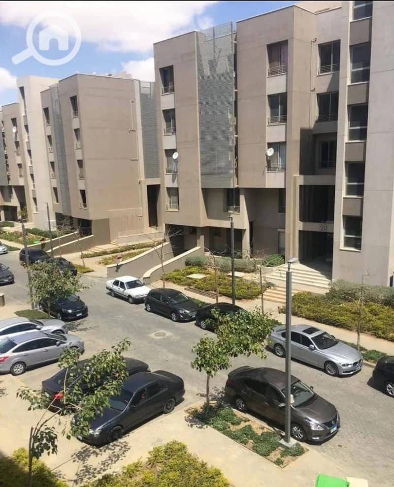 8 e497d76c-5096-46db-b5a9-2fcb2adbcdc4. jpeg