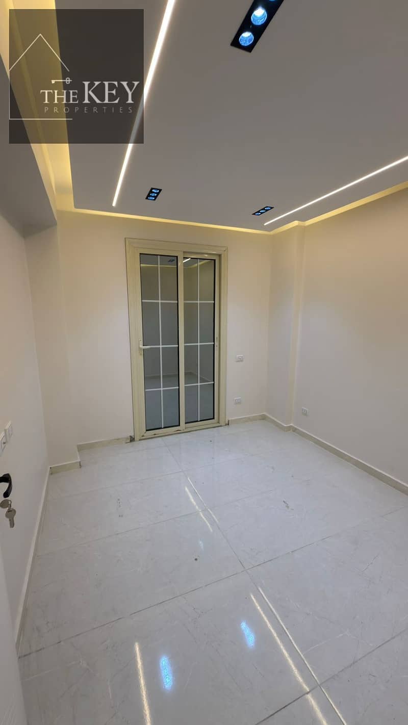 6 b82a67c0-f888-4216-b126-7ad32a0563b8. jpg