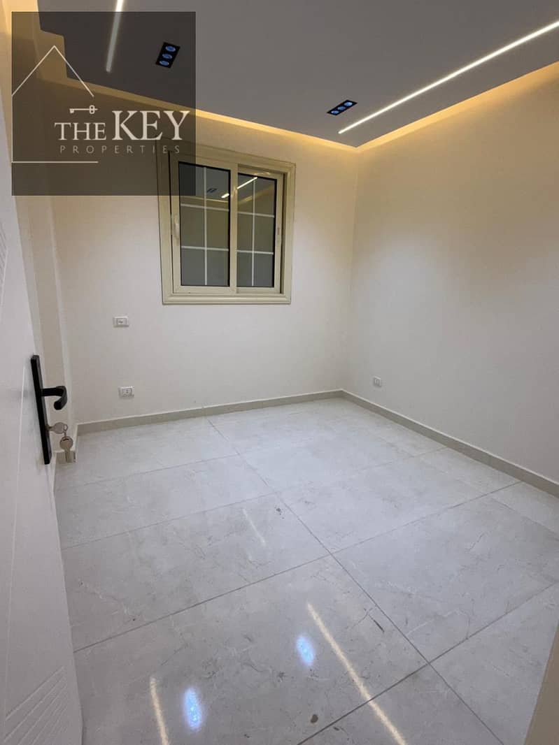 7 9152fa3a-fd8c-49ef-9627-e5a8b0eea676. jpg